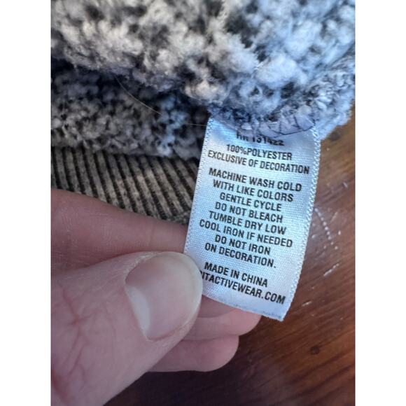 North Carolina Tar Heels Women's Relaxed Fit Sherpa Pullover Hoodie Size Medium - Picture 9 of 13